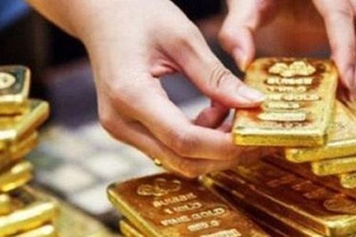 81% nhà đầu tư Việt đã và cân nhắc tiếp tục mua vàng