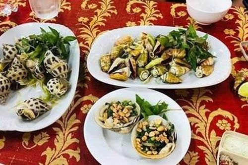 Một nhà hàng hải sản ở Nha Trang bị xử phạt hơn 13 triệu đồng