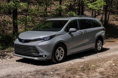 Toyota Sienna 2022 có thêm phiên bản dã ngoại