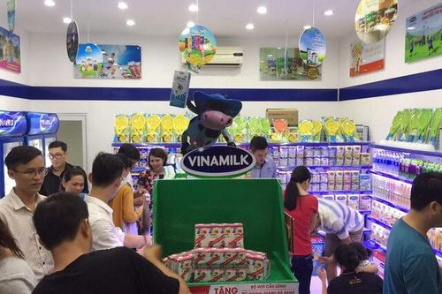Quỹ ngoại đua gom cổ phần Vinamilk bất thành