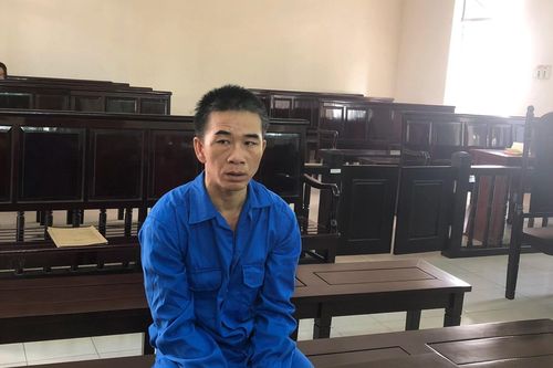 Gã trai hại đời bé gái mang án hơn 20 năm tù