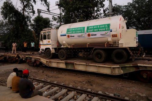Cuộc chiến giành giật sự sống với Covid-19 trong bệnh viện Ấn Độ