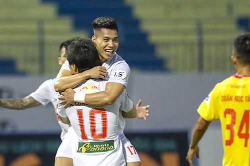 CĐV ấn tượng với màn trình diễn của Công Phượng