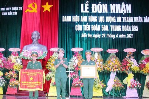 Tiểu đoàn 560 đón nhận danh hiệu Anh hùng lực lượng vũ trang nhân dân