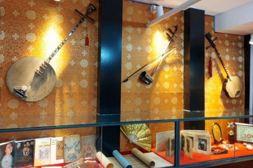 Khánh thành Phòng Truyền thống Nhà hát Cải lương Trần Hữu Trang