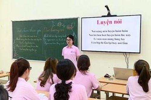 Thí sinh địa phương gặp khó với quy định không tuyển nói ngọng