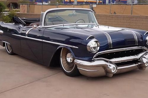 Mất tới hơn 23 tỷ đồng phục chế xe cổ Pontiac Star Chief 1956