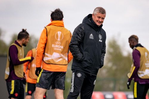 Sao Chelsea 'trù ẻo' MU bị loại khỏi Europa League