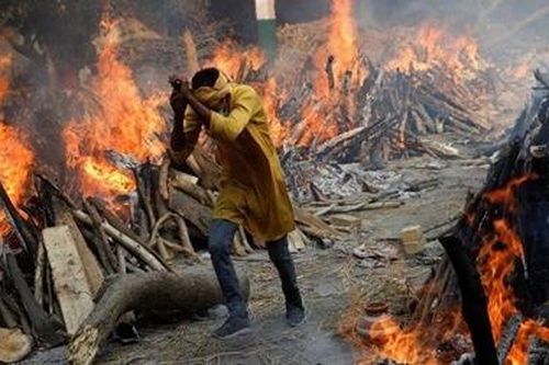 Trước làn sóng COVID thứ ba