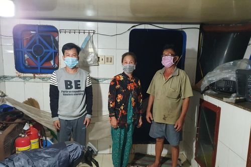 Bộ Tư lệnh Vùng Cảnh sát biển 4 bắt giữ 3 người nhập cảnh trái phép