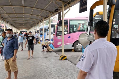 Tầm nhìn quy hoạch, quản lý bến xe tại Hà Nội - Bài 1: Mạnh tay xử lý vi phạm trá hình