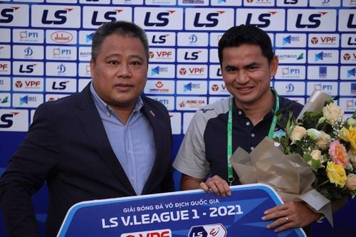 HAGL bỏ xa phần còn lại, HLV Kiatisak nói gì?