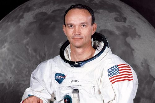 Michael Collins, một trong ba người bay lên Mặt Trăng trên tàu Apollo 11, vừa qua đời ở tuổi 90