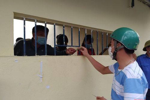 CLB Đông Á Thanh Hóa bắt đầu hoàn trả tiền mua vé cho khán giả