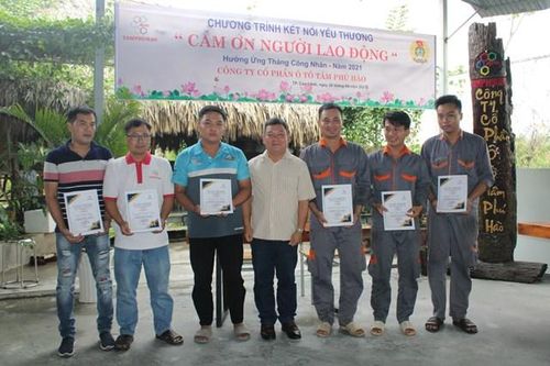 Tổ chức chương trình kết nối yêu thương 'Cảm ơn người lao động'