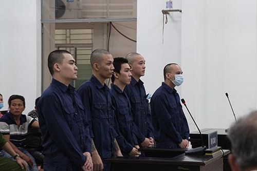 Y án 5 thanh niên rủ nhau đi trả thù