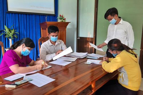 Đạ Tẻh: Giải ngân 600 triệu đồng cho 20 hộ nông dân