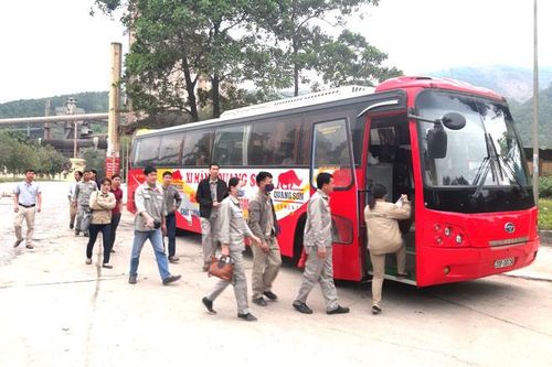 Chăm lo đời sống người lao động