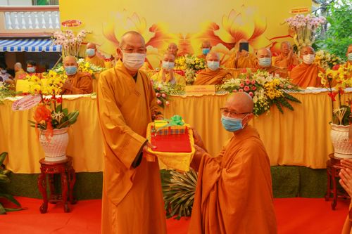 Lễ trao quyết định bổ nhiệm trụ trì tịnh xá Ngọc Thành