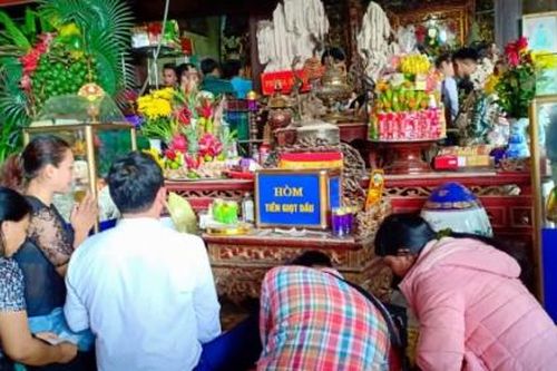 Bộ Tài chính đề xuất công đức bằng tiền theo hình thức chuyển khoản