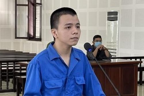 Dùng Facebook lừa chuyển tiền ra nước ngoài