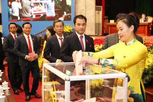 Thành ủy Hà Nội xây dựng Nghị quyết chuyên đề về công tác cán bộ: Tạo chuyển biến về chất