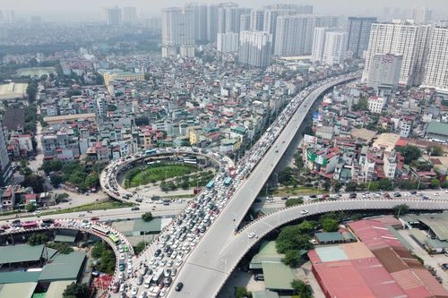 Cửa ngõ Hà Nội kẹt cứng ngày 30/4