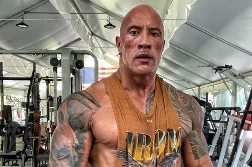 The Rock ở tuổi 49