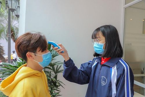 Đã có 3 trường đại học cho sinh viên học trực tuyến từ 4/5