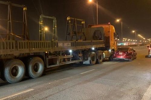 Ngày nghỉ lễ đầu tiên: Hàng loạt vụ tai nạn khiến các tuyến đường cửa ngõ Thủ đô ùn tắc