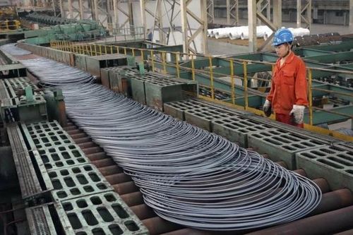 Giá thép trong nước tăng điên cuồng: Có hay không chuyện các doanh nghiệp bắt tay 'thổi giá'?