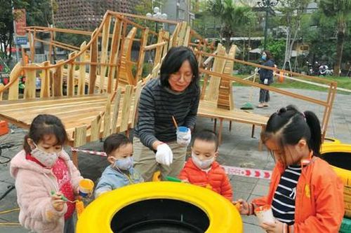 'Giải cứu' trẻ em khỏi những bức tường bê tông