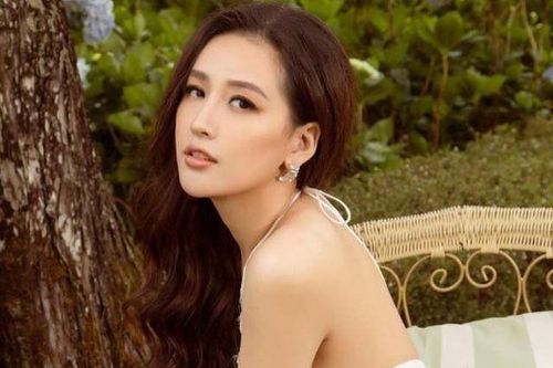 Hoa hậu Mai Phương Thúy hóa nàng thơ trong loạt hình ảnh tại Đà Lạt