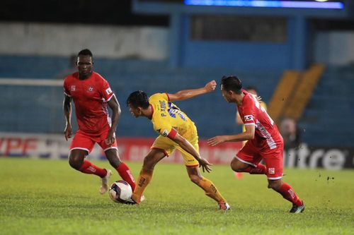 Sông Lam Nghệ An: 'Chớ thấy sóng cả mà ngã tay chèo'!