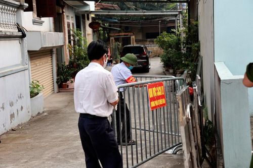 Truy vết 50 trường hợp F1 liên quan đến 2 ca dương tính COVID-19 ở Đông Anh, Hà Nội