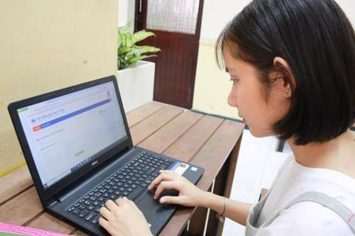 Từ 4/5 hai trường đại học đầu tiên cho sinh viên học online