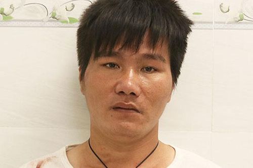 Nổ súng cảnh cáo, khống chế đối tượng dùng dao tấn công cảnh sát