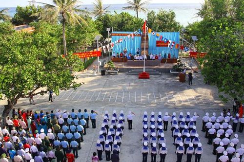Mít tinh kỷ niệm 46 năm giải phóng quần đảo Trường Sa