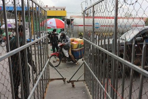 Số ca nhiễm Covid-19 mới tại Campuchia lần đầu giảm sau nhiều ngày