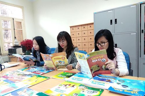 Hòa Bình công bố danh mục sách giáo khoa lớp 2, lớp 6