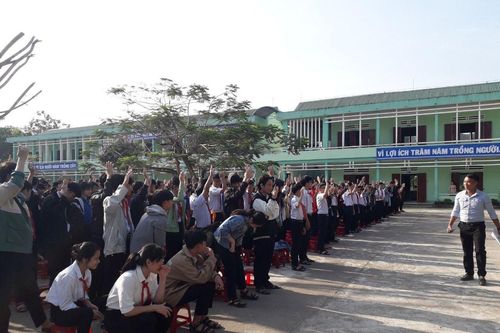 Quảng Nam: Bố trí đủ giáo viên cốt cán cho chương trình - SGK lớp 2, lớp 6