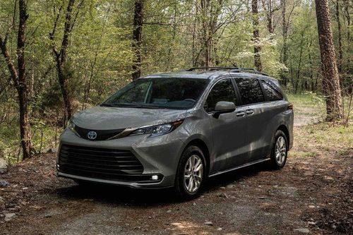 Toyota Sienna 2022 có thêm phiên bản mới