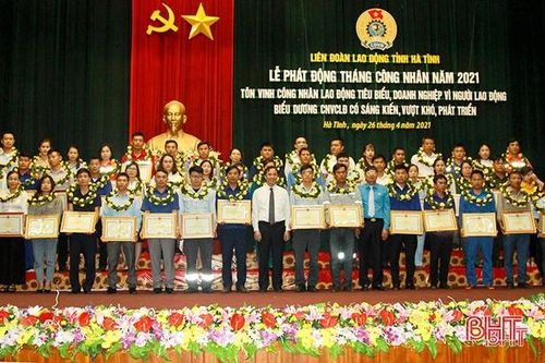 Người lao động Hà Tĩnh 'Đoàn kết - sáng tạo - vượt khó - phát triển'