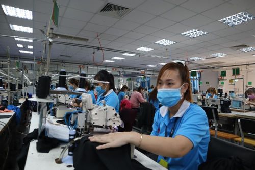 Nâng cao vai trò của công đoàn trong bảo vệ quyền lợi người lao động