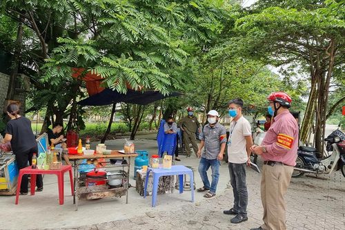 Không thực hiện 5K - tự đánh mất sự an toànThành Tuyên vào hạDu khách tuân thủ các quy định phòng chống dịch khi tham quan tại Khu di tích Quốc gia đặc biệt Tân TràoKhu du lịch sinh thái Na Hang – Lâm Bình nhìn từ trên caoMùa hoa lim vang Tân TràoNgười dâ