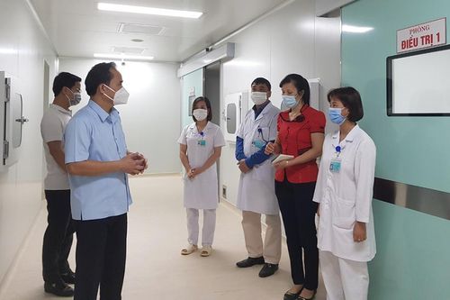Phó Chủ tịch UBND tỉnh Hoàng Việt Phương: Bệnh viện cần sẵn sàng điều trị bệnh nhân Covid-19