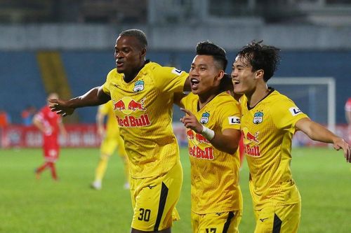 HAGL sắp cân bằng kỷ lục thắng liên tiếp ở V.League