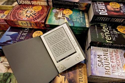 Sách nói, ebook tiếp tục tăng trưởng ở Mỹ
