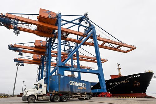 Trung Quốc là 'bạn hàng' Việt Nam nhập khẩu nhiều nhất