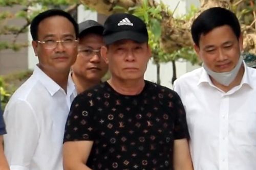 Cuộc nói chuyện của đại tá công an với nghi phạm bắn chết 2 người